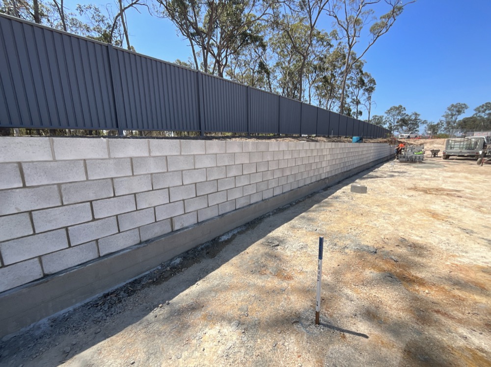 Good Life Construction of Retaining Wall