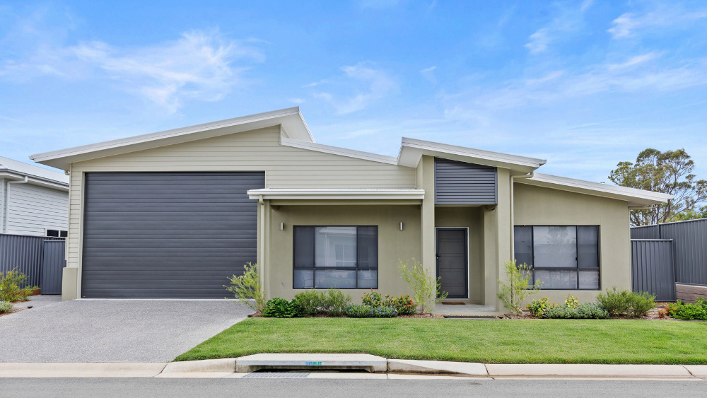 Site 103 | Waratah MKII + Grande Garage + Contemporary Façade